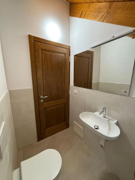 Lantica Torre Villa Pontebba Bagian luar foto